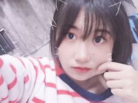 偷翻女同学手机相册里的所有自拍