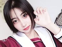 偷翻女同学手机相册里的所有自拍